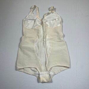 St Michael Shapewear Bodysuit Womens 38C Cream Vintage Eyelet Lace Firm Control
